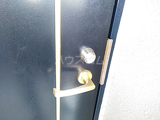 26/28 エントランス