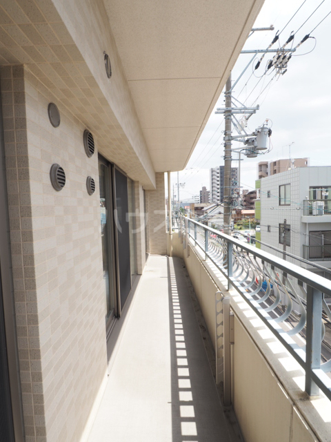 16/28 バルコニー