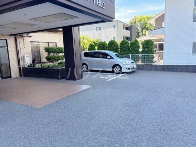 3/5 駐車場