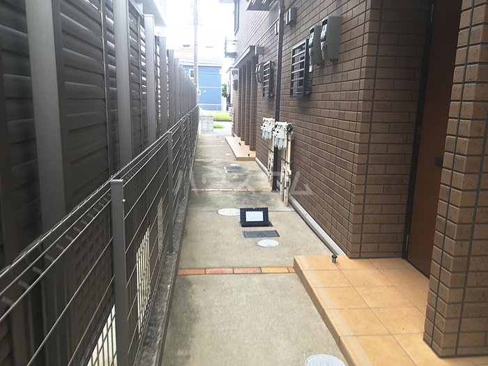 15/17 エントランス