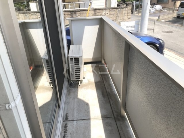 18/27 バルコニー