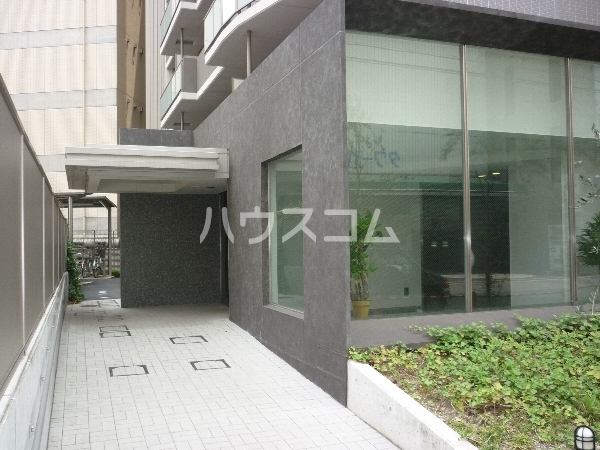 18/29 エントランス