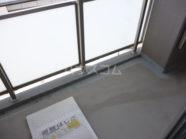 19/30 バルコニー