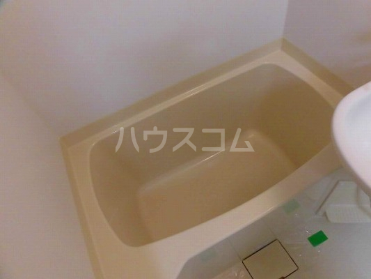 13/30 浴室