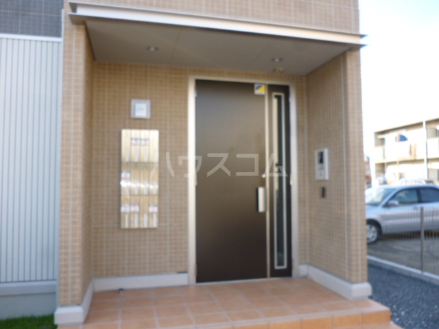 2/3 エントランス