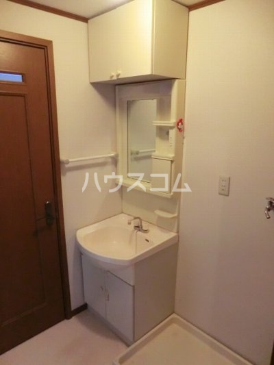 17/28 洗面