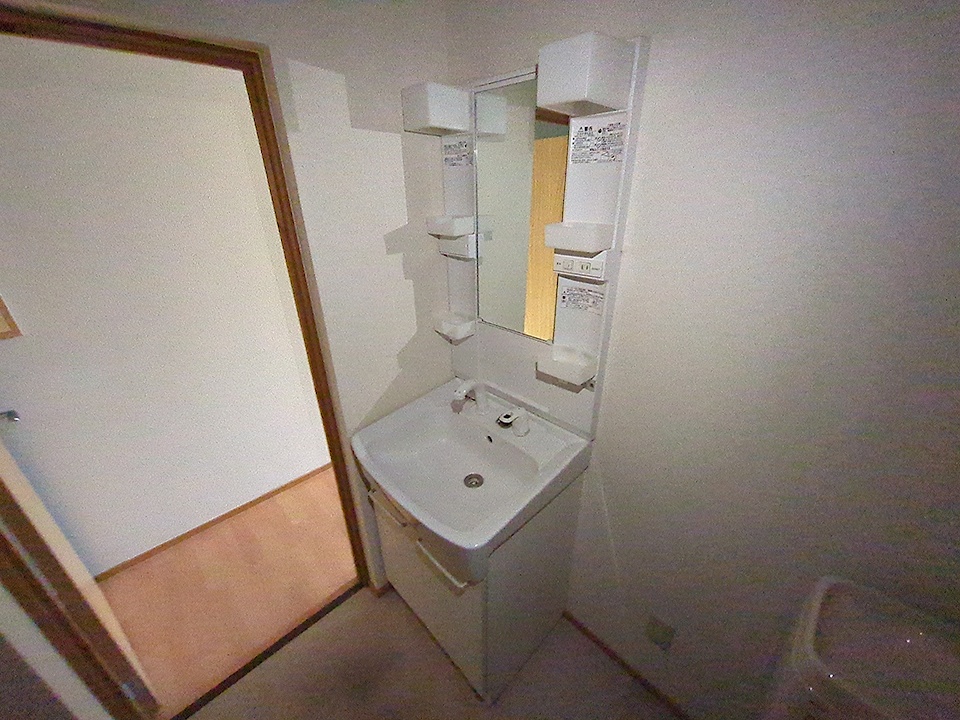 13/30 洗面