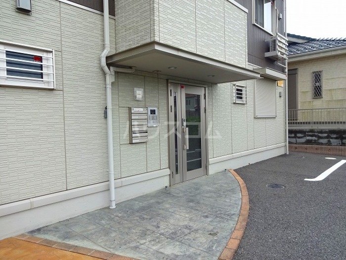 2/3 エントランス