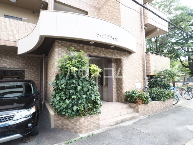 19/24 エントランス