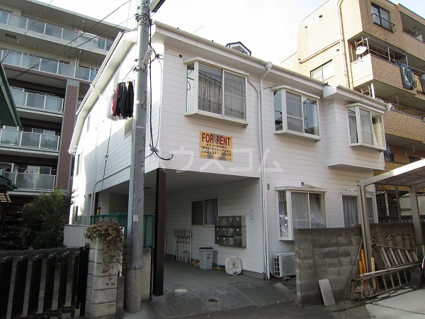 19/26 エントランス