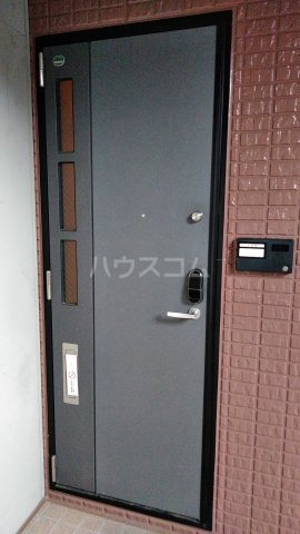 28/30 エントランス