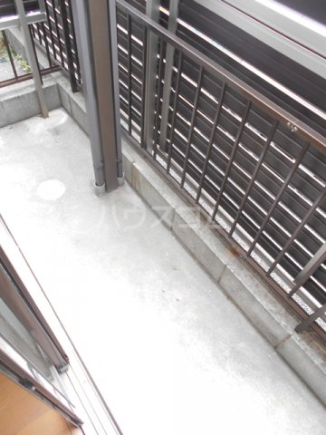 17/27 バルコニー