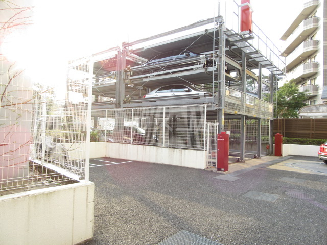 22/30 駐車場