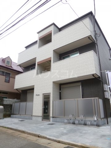 15/16 エントランス