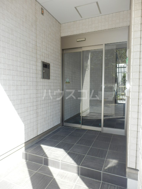 21/29 エントランス