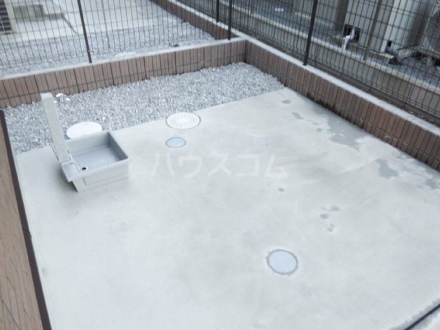 17/23 バルコニー