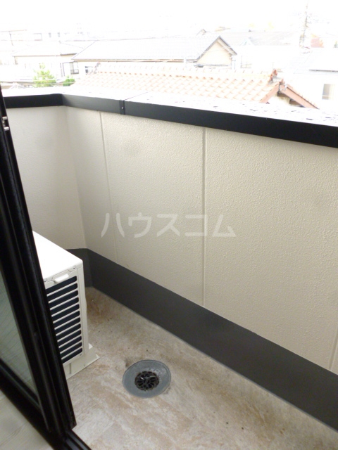 17/23 バルコニー