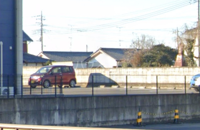 25/27 駐車場