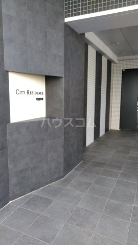 22/30 エントランス