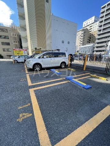 22/30 駐車場