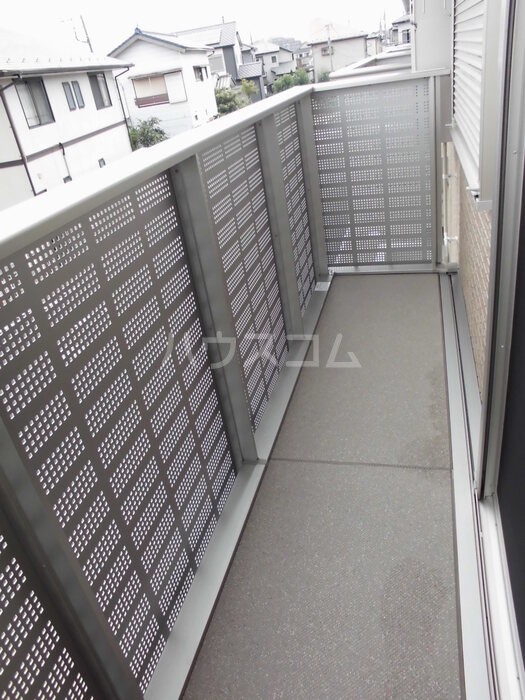 13/20 バルコニー