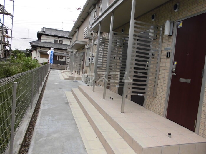 17/20 エントランス