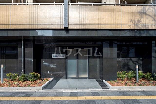 16/22 エントランス