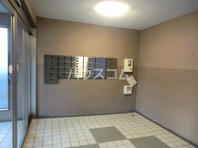 15/20 エントランス