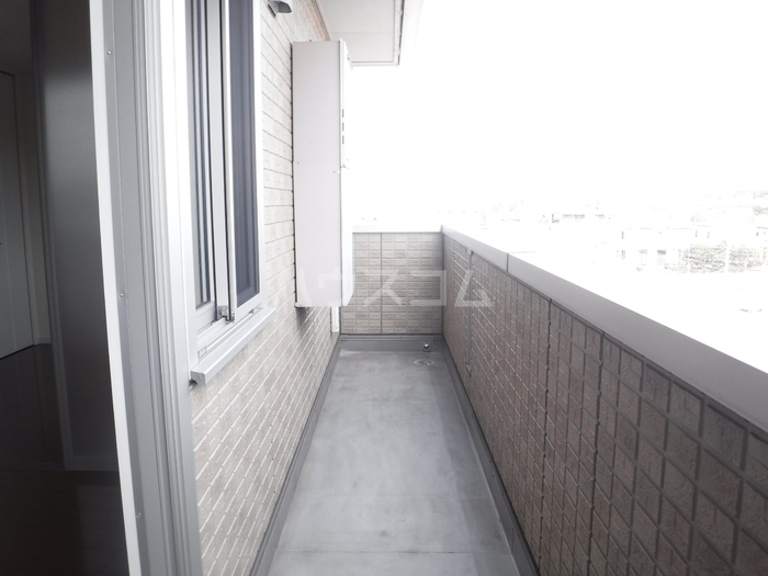 14/20 バルコニー