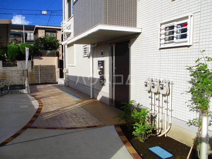 17/18 エントランス