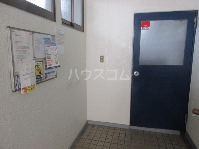 22/29 エントランス