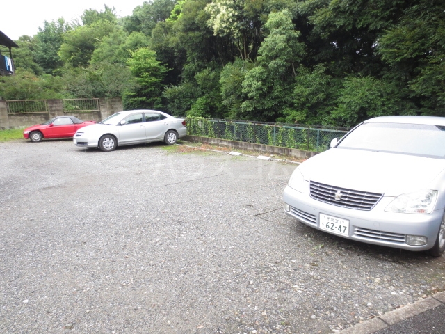 2/6 駐車場
