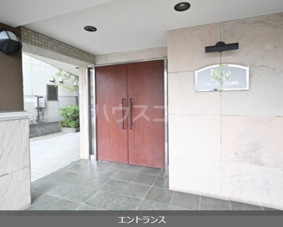 20/27 エントランス