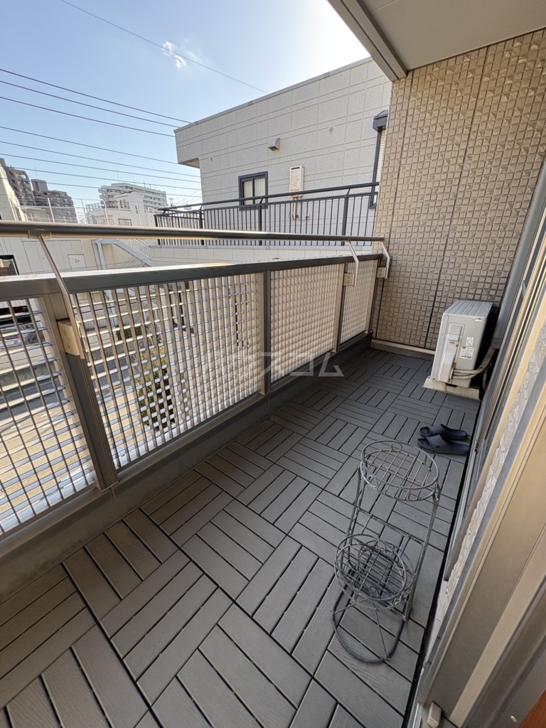 14/27 バルコニー