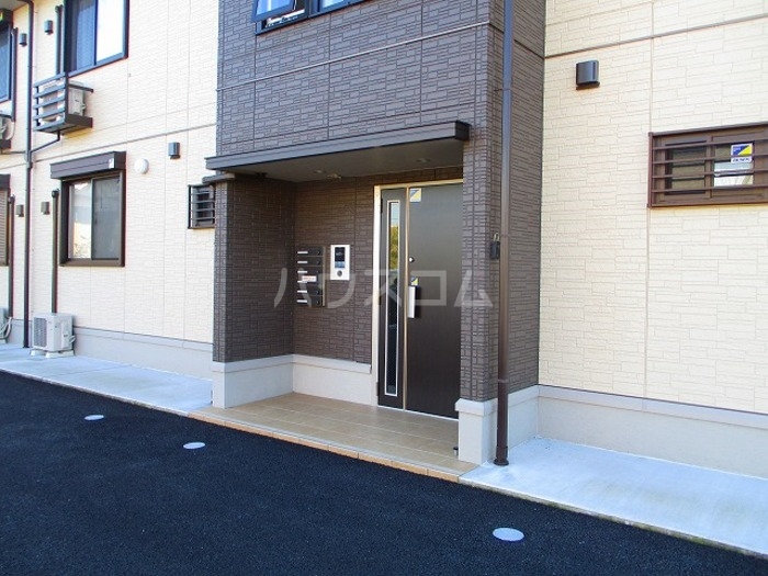 18/21 エントランス