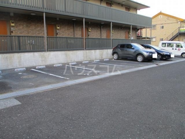15/16 駐車場
