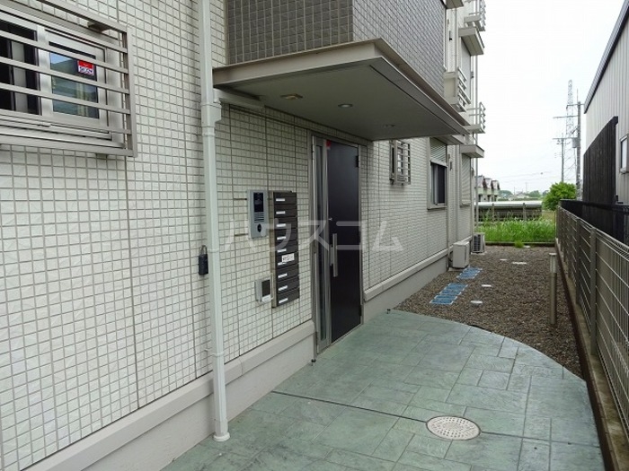 15/20 エントランス