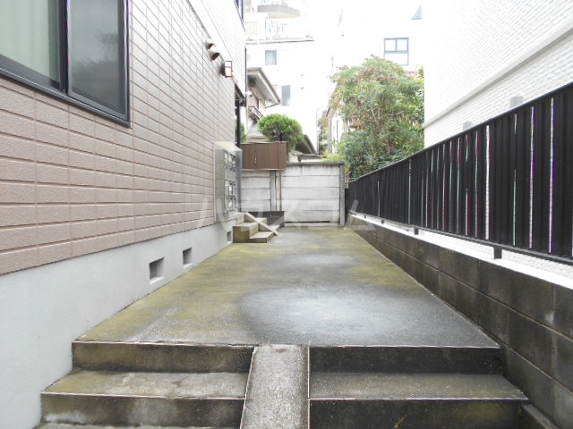 19/24 エントランス
