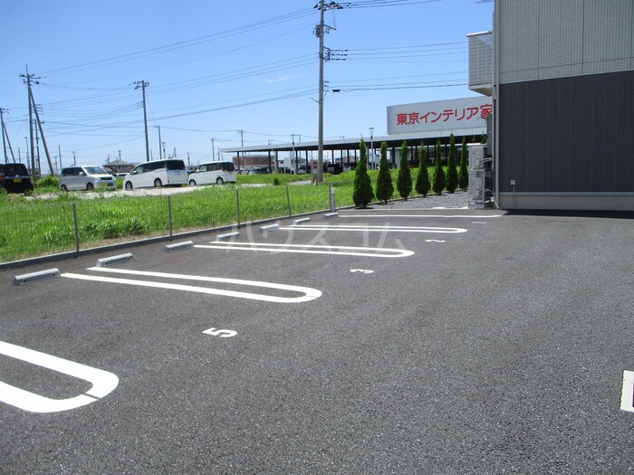 16/18 駐車場