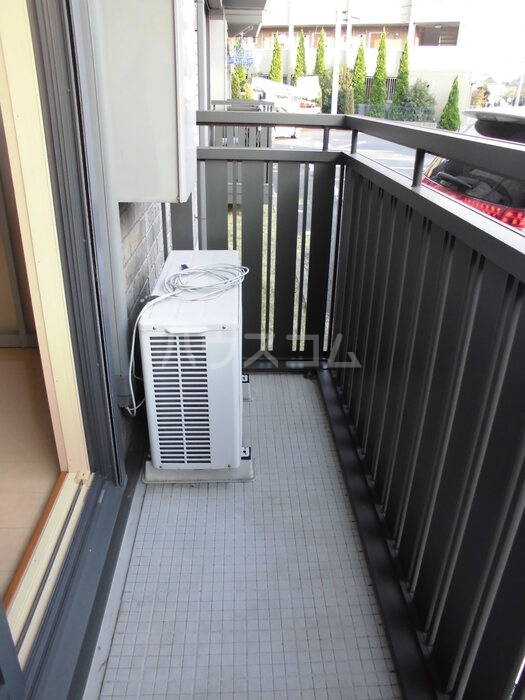 13/18 バルコニー