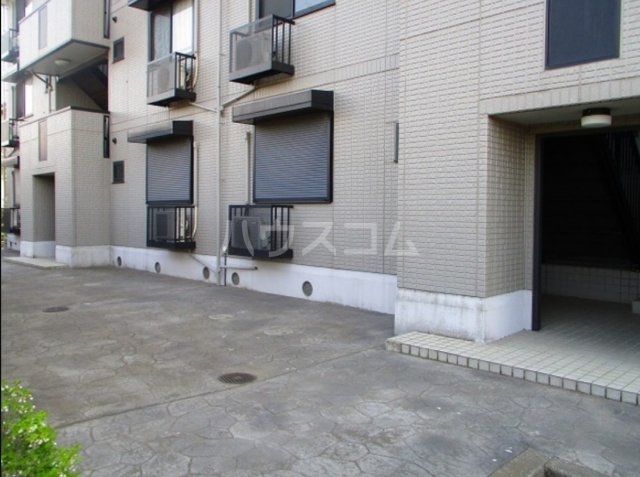 17/18 エントランス