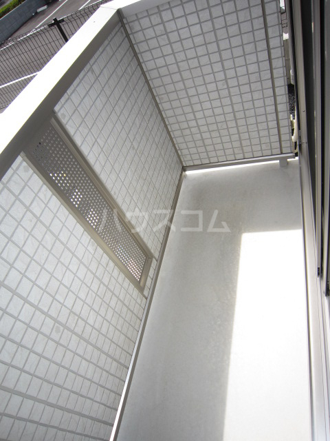 21/30 バルコニー