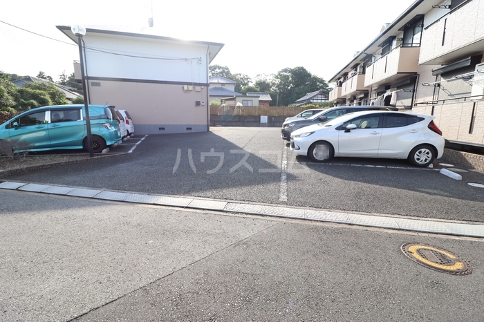 16/17 駐車場