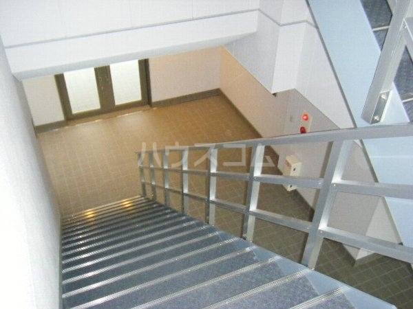 14/21 エントランス