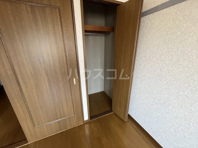 13/30 収納