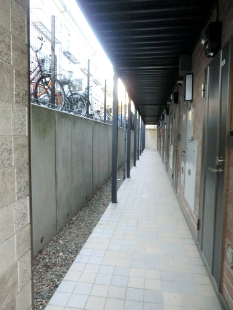 21/29 エントランス