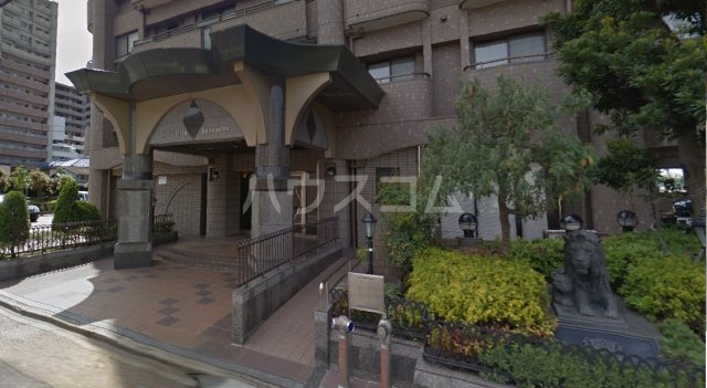 14/14 エントランス