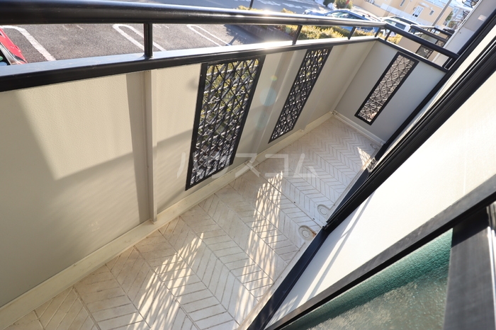 14/23 バルコニー