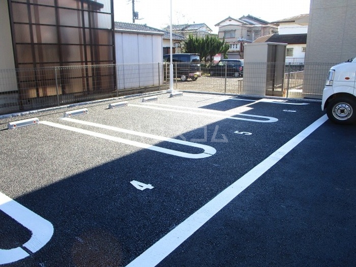 18/19 駐車場