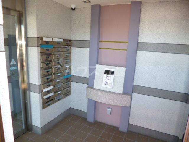 19/29 エントランス